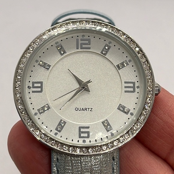 Cavanaugh Large Face Watch Rhinestones Quartz Metallic Genuine Leather Band - Picture 3 of 13